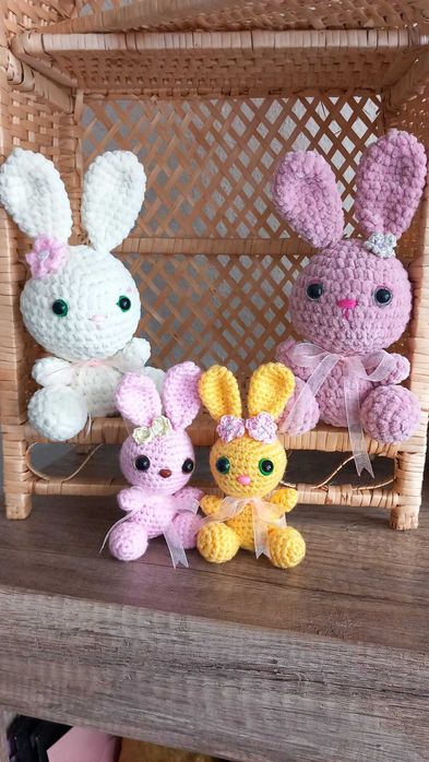 Уникални плетени играчки за декорация и усмивки