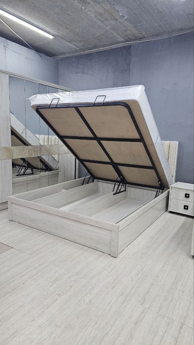 Har xil turdagi mebellarni terish xizmati mavjud