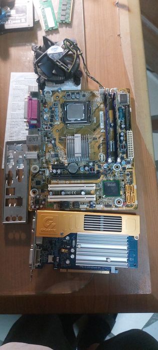 Материнская плата