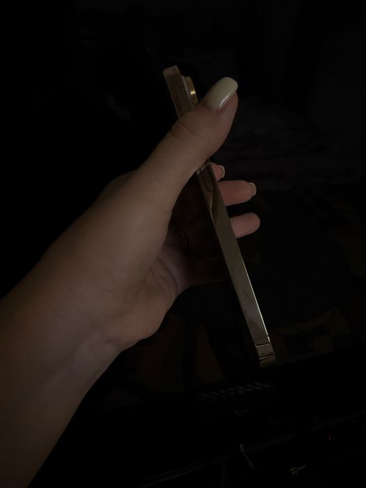 Продам Iphone 14 pro 256