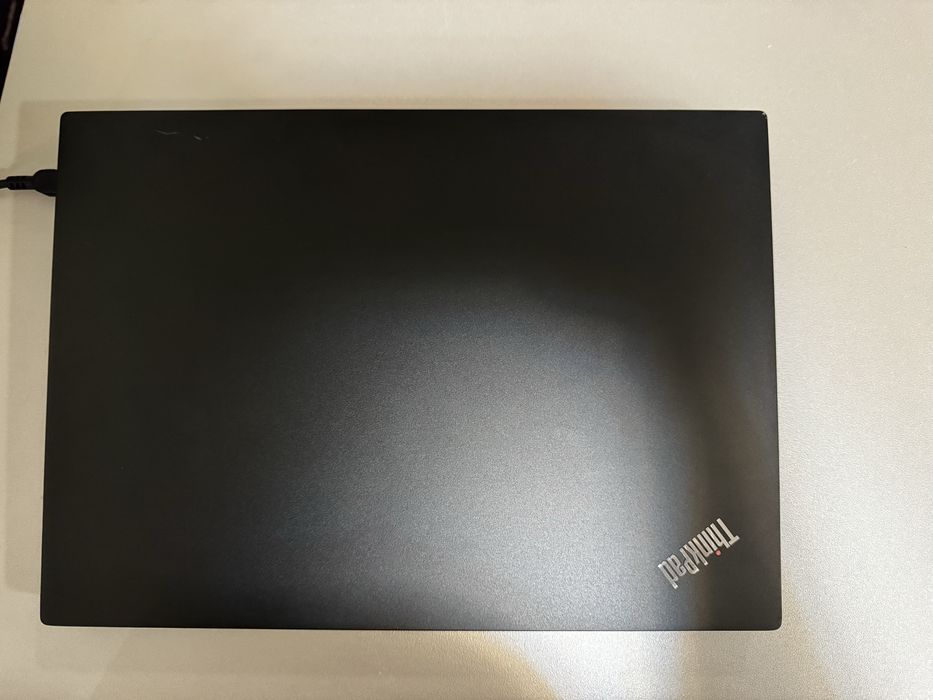 Продавам лаптоп - Lenovo ThinkPad E14