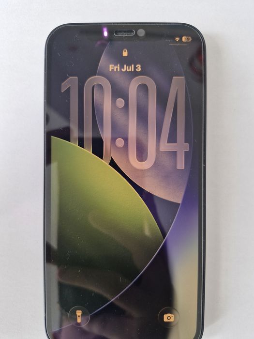 Iphone 12 64 GB 96% sănătatea bateriei