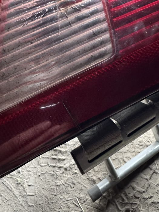 Задний правый фонарь