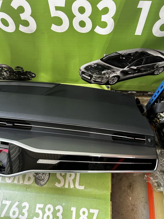 Ornament , trim planșă  bord Audi A6 C8