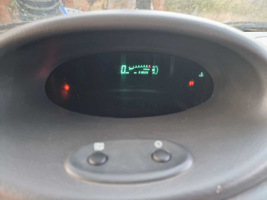 Toyota Yaris 1.4D4D/1.0 vvt-i/   На части