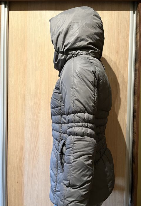 Vand geaca marimea S noua