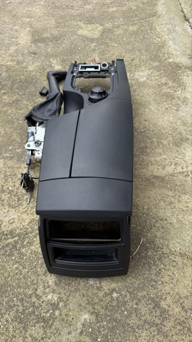 Подлакътник за BMW E60/ 61