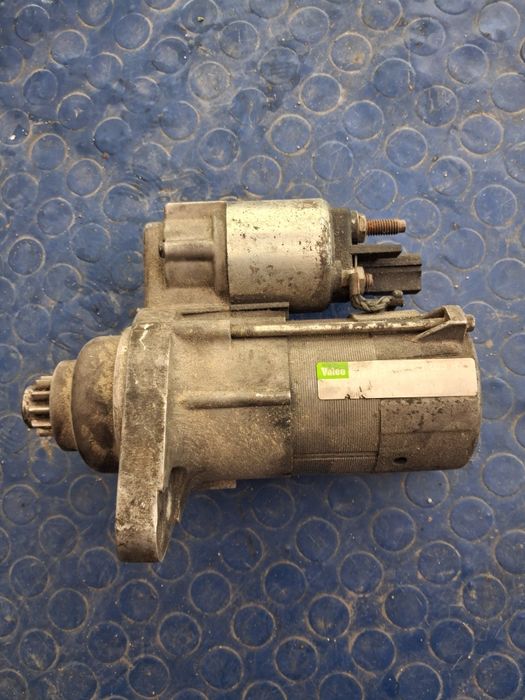 СТАРТЕР ЗА АУДИ А 4 200КУБ 140 К С