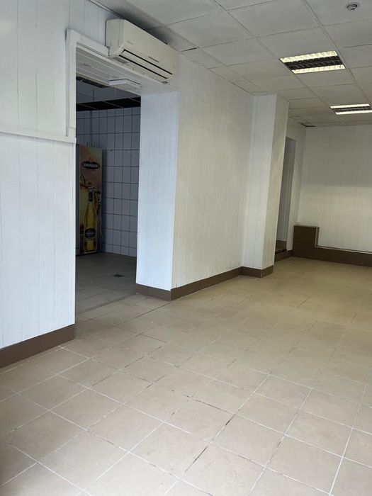 Închiriez spațiu comercial