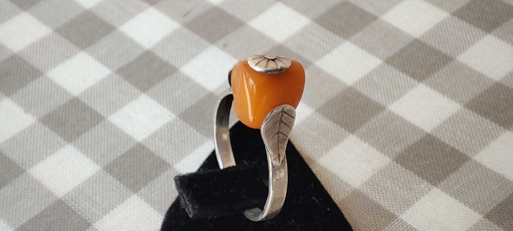 Сребърен Пръстен с Жълт Кехлибар 2.14 гр / Проба 925