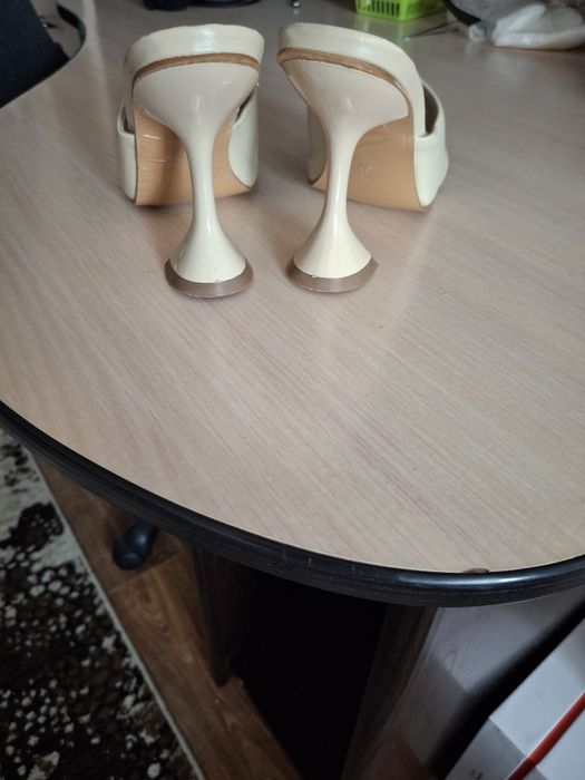 Продам туфли раз 36