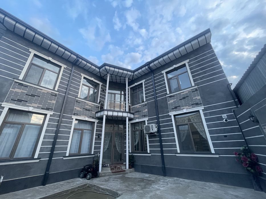 Срочно продается коттедж в центре