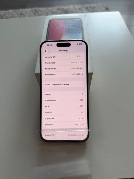 iPhone 15 pro white