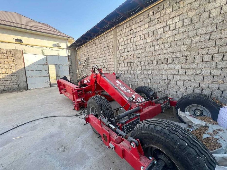 5,5 метр лазер планировщик AGROS Туркия. Нархи 11000 доллар.