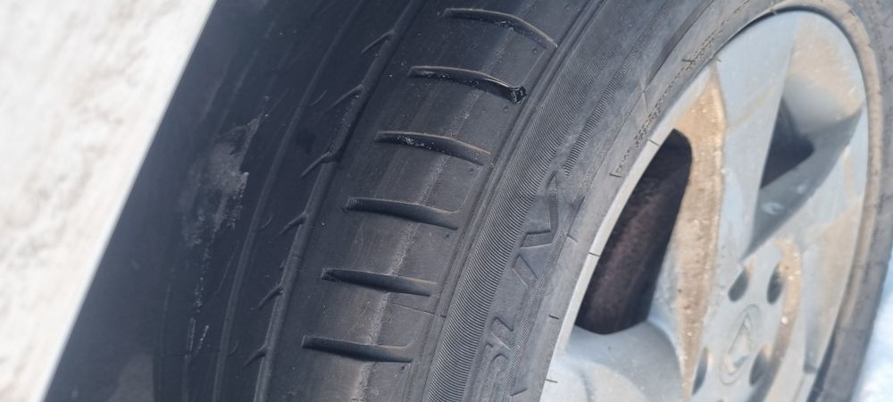 Vând Jante aliaj originale Dacia Duster anvelope 2025-2023