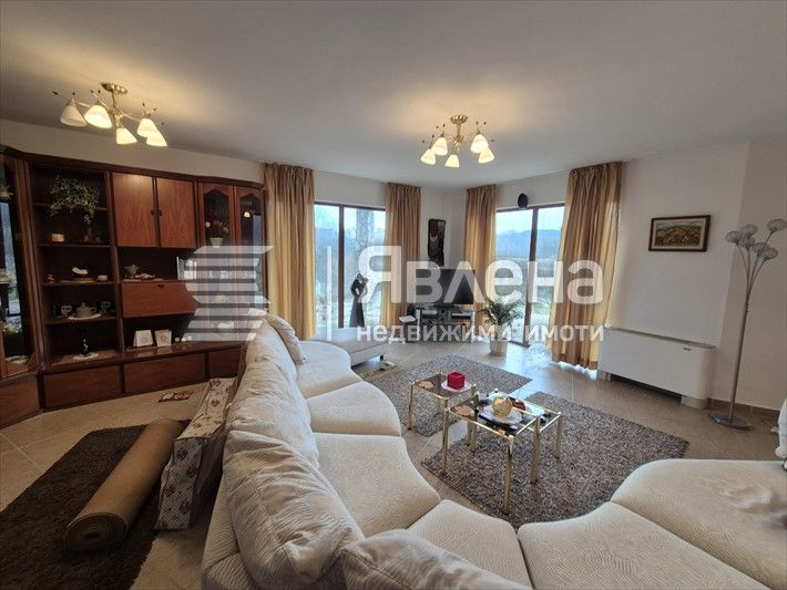 Продава се Къща в с. Гергини, Област Габрово - 430 кв.м за 1163 €/кв.м - Снимка #6