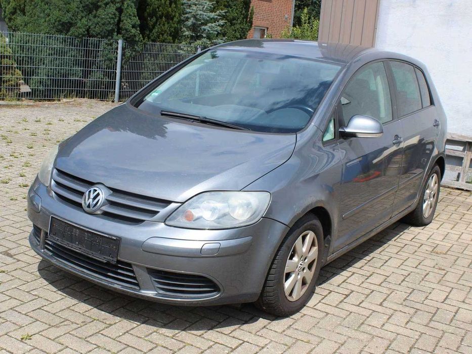 Volkswagen Golf 5 Plus 1.9tdi 105 к.с. На Части !!!
