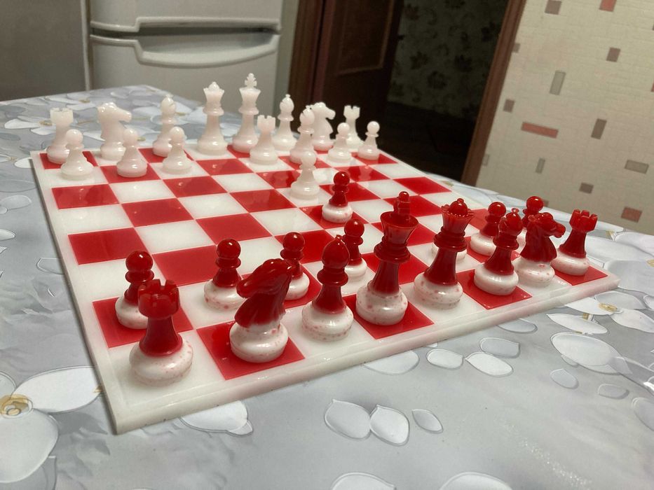 Продам очень крутые - Шахматы !!!