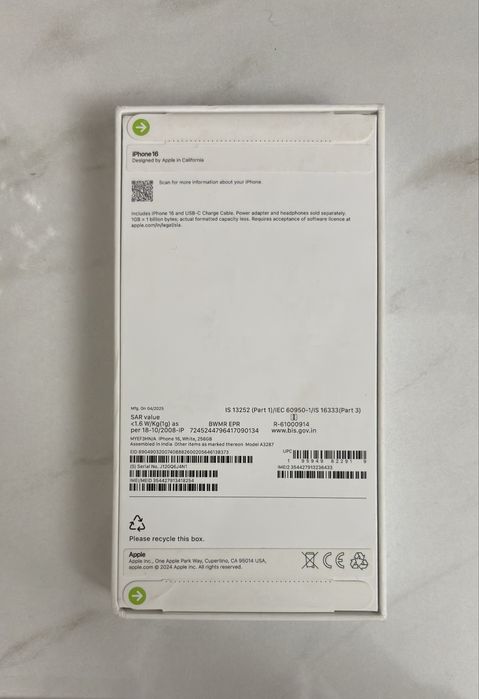 IPhone 16 белый 256GB