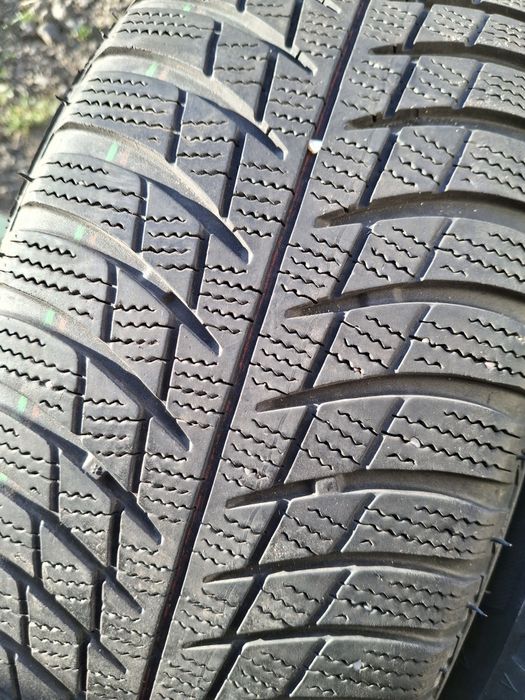 2 Anvelope de iarnă 185 60 r15 Bridgestone