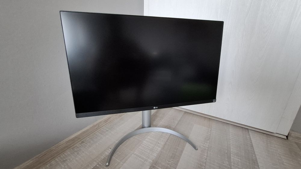 Монитор 4K 27" LG 27UP85NP