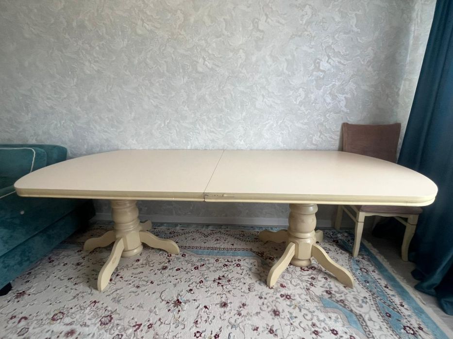 Продам стол  раздвижной