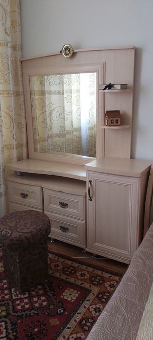 Спальный гарнитур