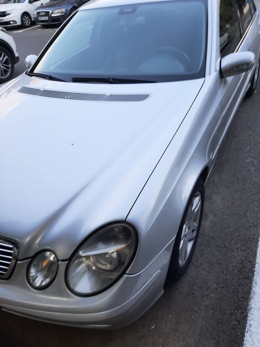 Mercedes e220  cdi W211