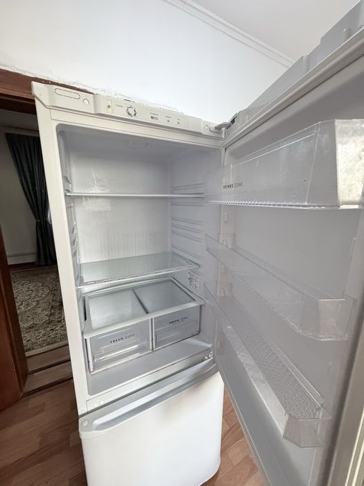 Продается Холодильник в хорошем состояние