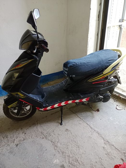 Скутер-(Мотоланд)