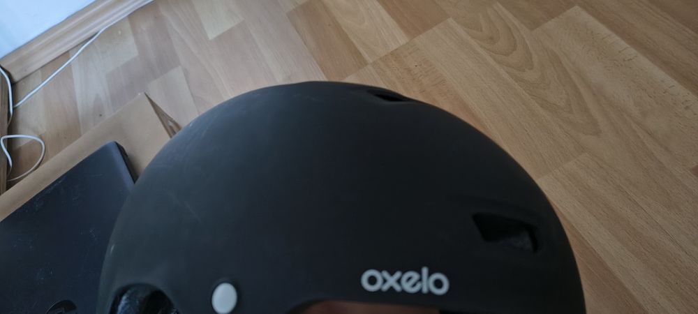 Casca Oxelo neagră, mărime M (55-58 cm),