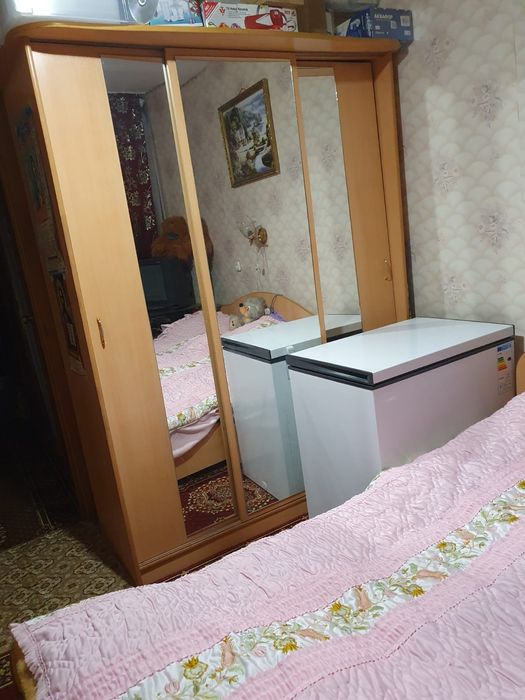 Продам спальный гарнитур