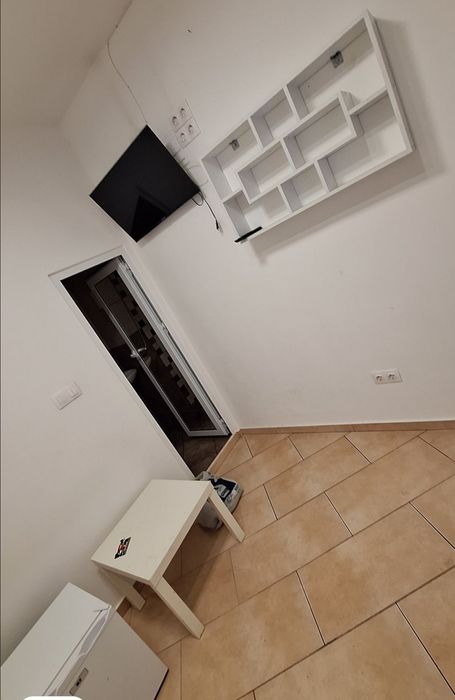 Дава се под наем Ателие в София, Обеля 1 - 15 кв.м за 280.5 € - Снимка #2