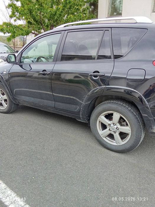 Продава Toyta rav 4
