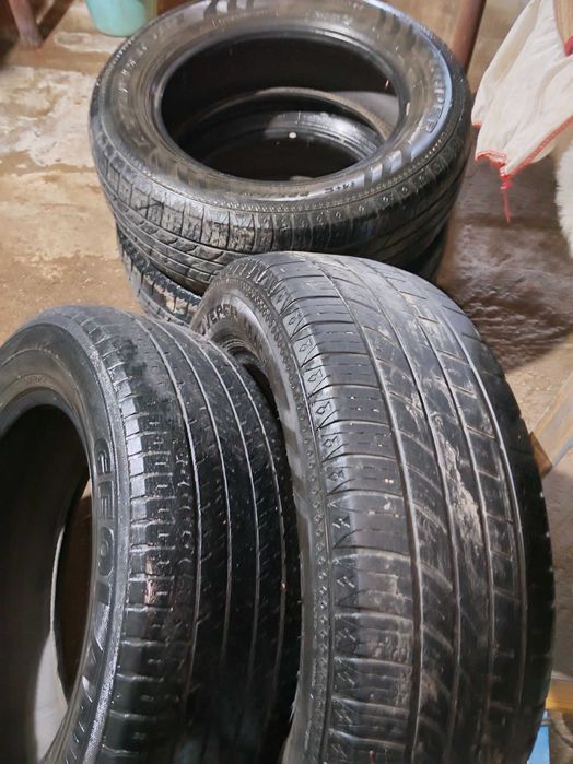 Продам шины б.у. 225/65/17