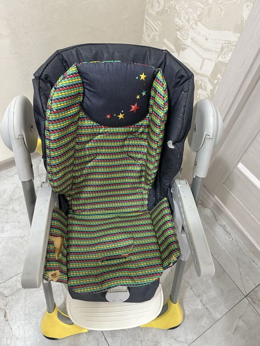 Продам детский стульчик Chicco
