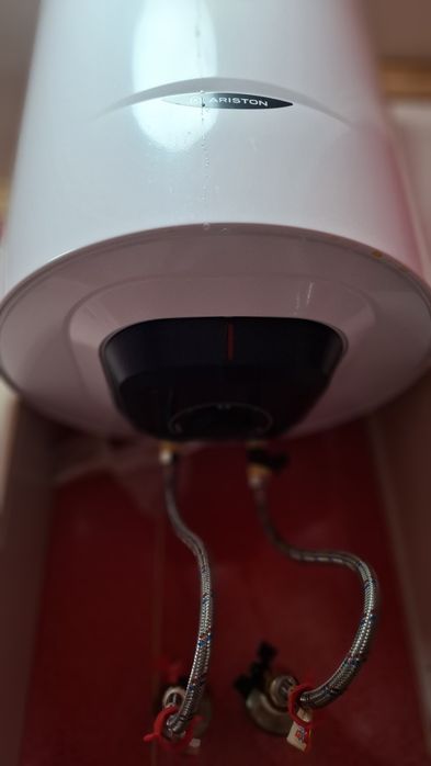 Водонагреватель Ariston