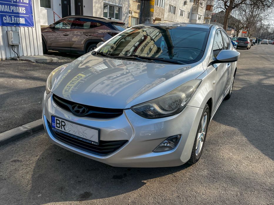 Hyundai  Elantra