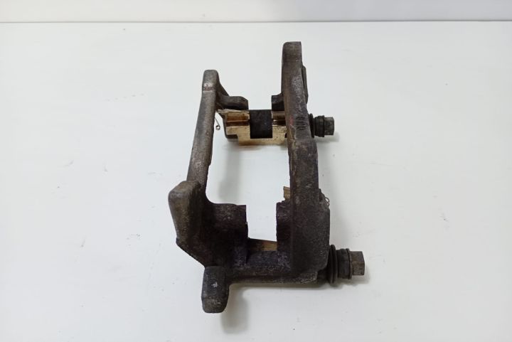 Suport etrier  stanga spate 8K0615425C Audi Q5 8R seria