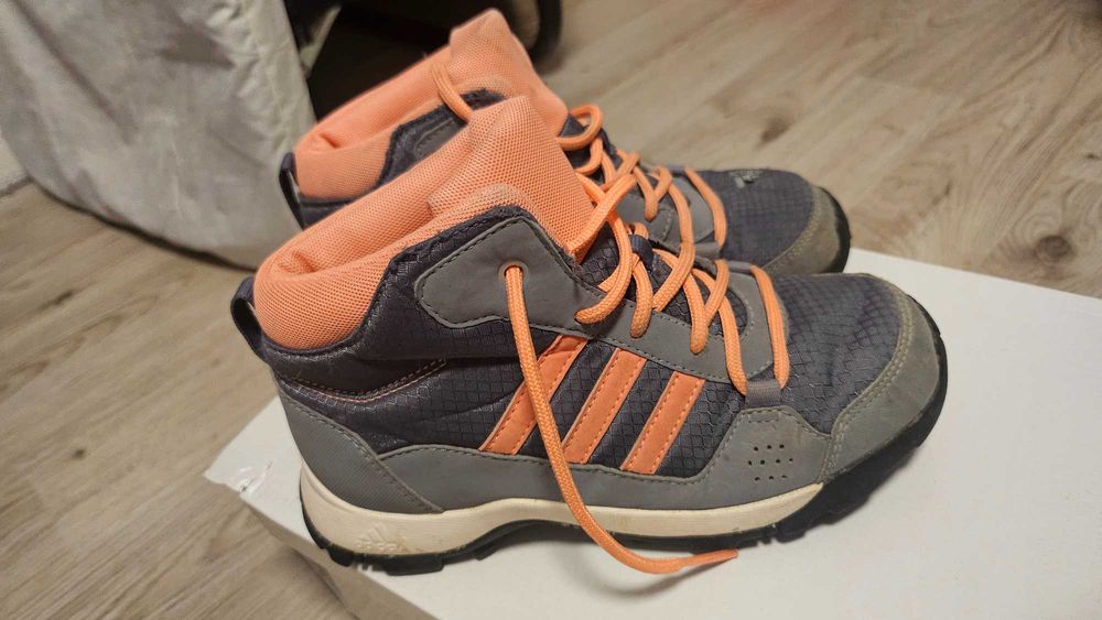 Детски зимни обувки адидас