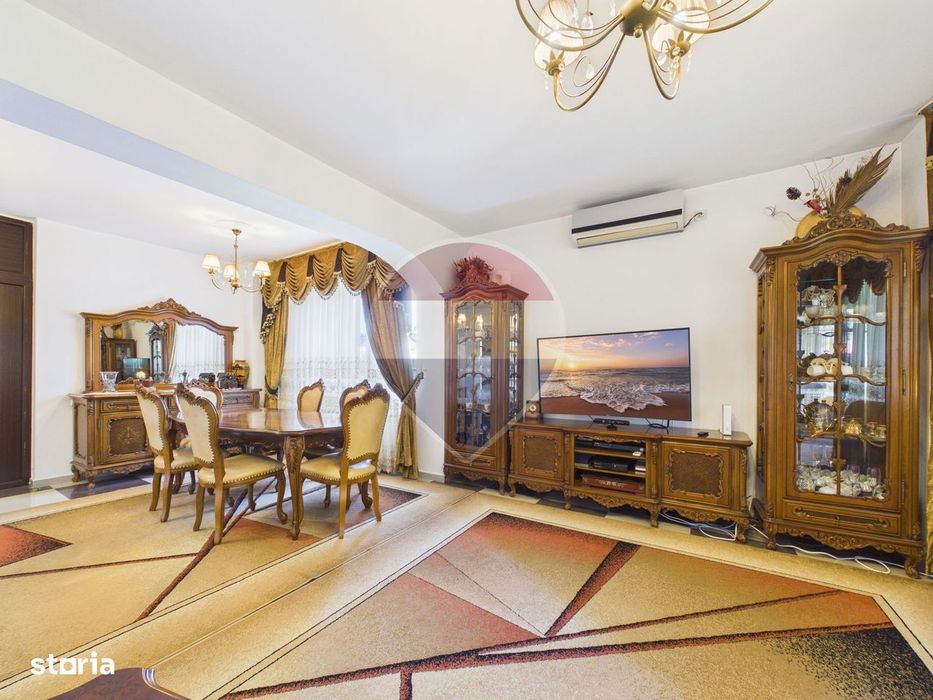 Vilă 10 camere + spațiu comercial | teren 1.300 mp | Otopeni 23 August