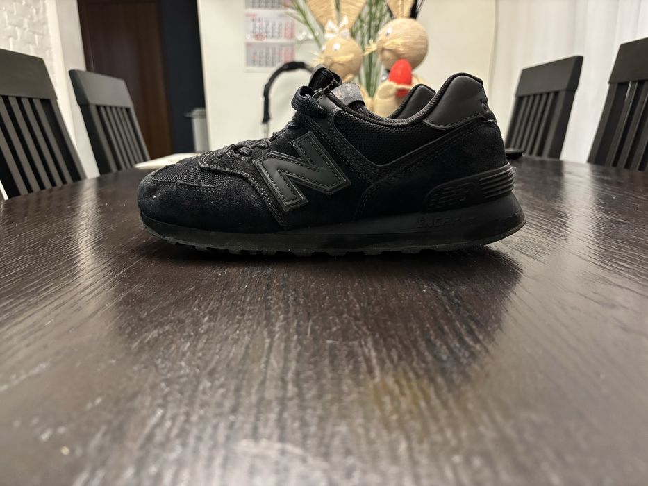 New balance 574  черни 40.5 номер