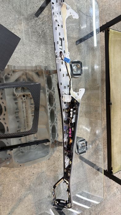 карбонови интериорни лайстни от BMW M3 G80 Facelift