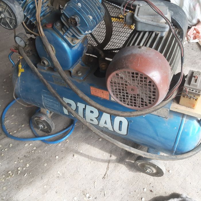 Продам компрессор