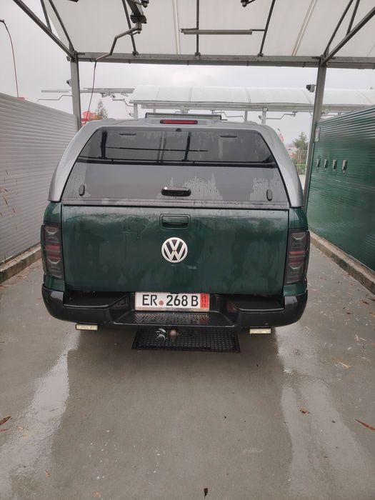 Vând hartop Volskwagen amarok în stare bună