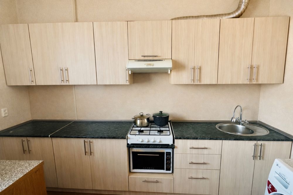 Кухонный гарнитур б/у в хорошем состоянии