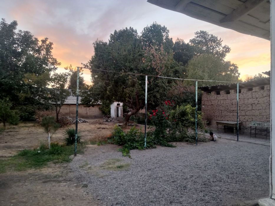 Uchastka sotiladi Chirchiq