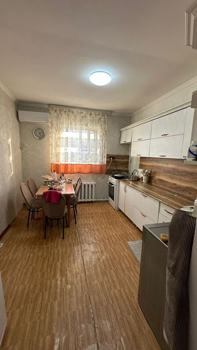 Продам часный дом в районе восточного 4дачи левый