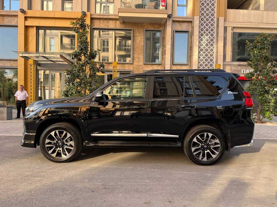 Tayotta - Land Cruiser Prado 150 yangi 2023