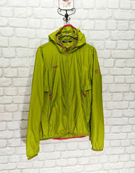 Bergans of Norway дамско яке с качулка размер L